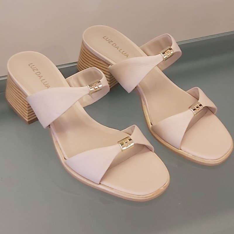 MULE LUZ DA LUA NUDE